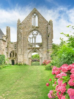Produktbild: CALVENDO Puzzle Abbaye de Beaufort bei Paimpol | 1000 Teile Lege-Gr&ouml;&szlig;e 64x48cm Foto-Puzzle f&uuml;r gl&uuml;ckliche Stunden
