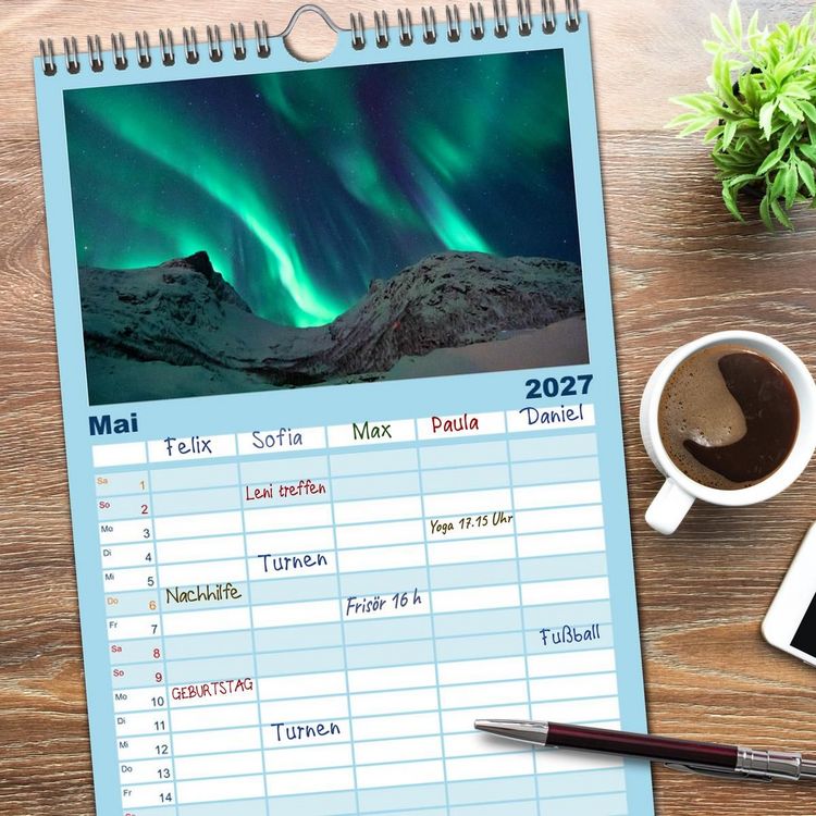 Produktbild: Familienplaner 2027 - Magische Polarlichter der Erde mit 5 Spalten (Wandkalender, 21 x 45 cm) CALVENDO