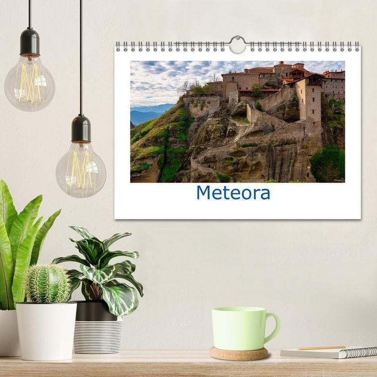 Produktbild: Meteora - Dem Himmel so nah (Wandkalender 2026 DIN A4 quer), CALVENDO Monatskalender