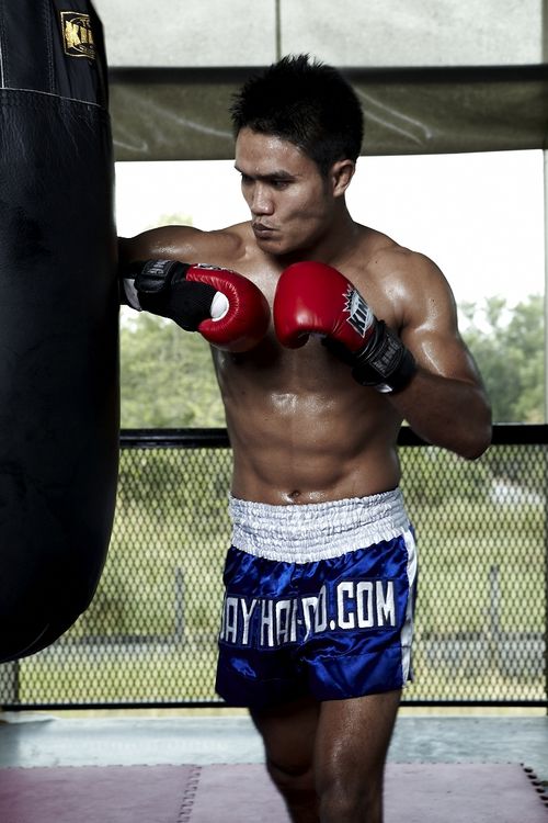 Produktbild: Muay Thai - Training mit Weltmeistern: Saiyok und Kem
