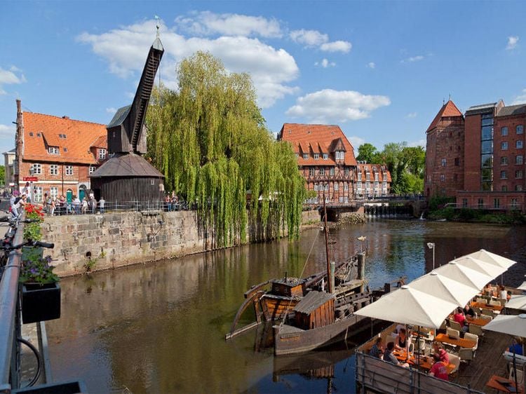 Produktbild: CALVENDO Puzzle Alter Kran, L&uuml;ner M&uuml;hle, Alter Hafen | 1000 Teile Lege-Gr&ouml;&szlig;e 64x48cm Foto-Puzzle f&uuml;r gl&uuml;ckliche Stunden