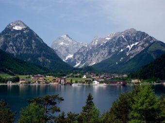 Produktbild: CALVENDO Puzzle Blick Richtung Pertisau | 1000 Teile Lege-Gr&ouml;&szlig;e 64x48cm Foto-Puzzle f&uuml;r gl&uuml;ckliche Stunden