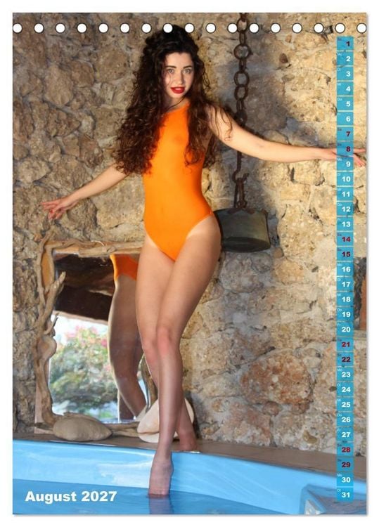 Produktbild: Beauties im Badeanzug (Tischkalender 2027 DIN A5 hoch), CALVENDO Monatskalender