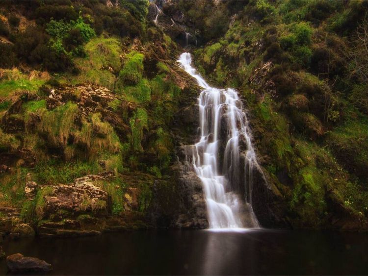 Produktbild: CALVENDO Puzzle Assarankagh Wasserfall | 1000 Teile Lege-Gr&ouml;&szlig;e 64x48cm Foto-Puzzle f&uuml;r gl&uuml;ckliche Stunden