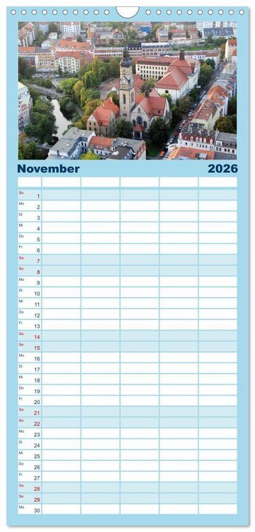Produktbild: Familienplaner 2026 - &Uuml;ber den D&auml;chern von Leipzig mit 5 Spalten (Wandkalender, 21 x 45 cm) CALVENDO