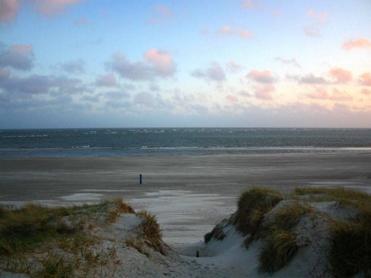 Produktbild: CALVENDO Puzzle Abendd&auml;mmerung am Strand | 1000 Teile Lege-Gr&ouml;&szlig;e 64x48cm Foto-Puzzle f&uuml;r gl&uuml;ckliche Stunden