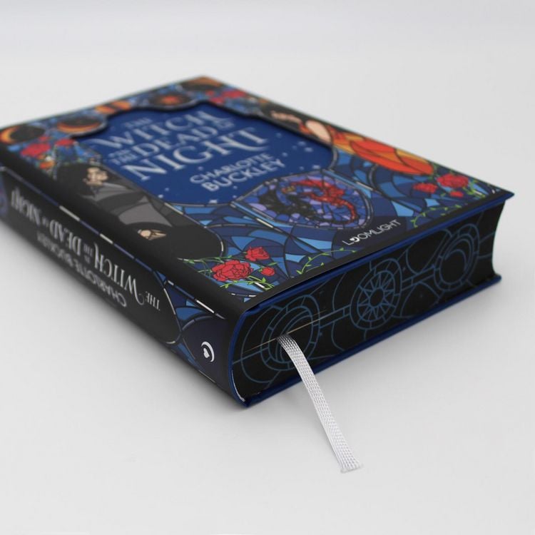 Produktbild: The Flamebearer Trilogy 1: The Witch in the Dead of Night