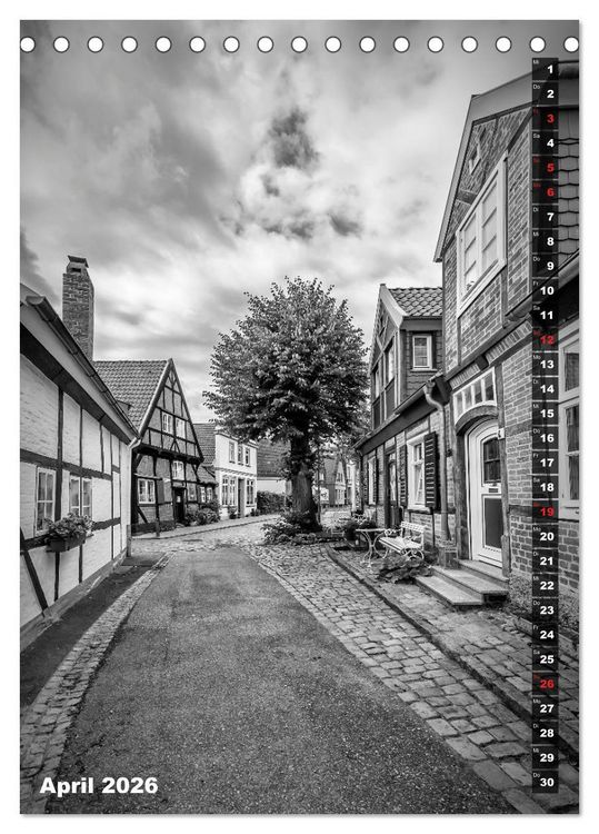 Produktbild: L&Uuml;BECK Monochrome Momente (Tischkalender 2026 DIN A5 hoch), CALVENDO Monatskalender