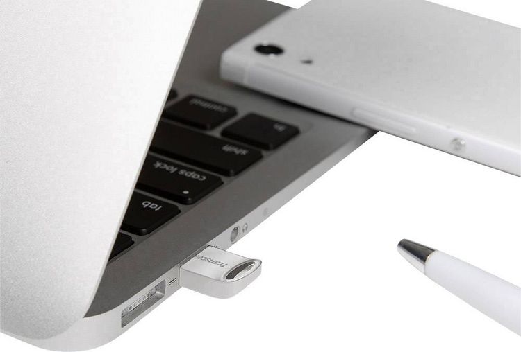 Produktbild: Transcend JetFlash&reg; 710S USB-Stick 128 GB Silber TS128GJF710S USB-A (USB 3.2 Gen 1)