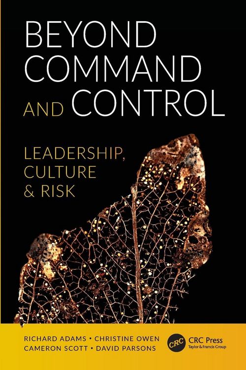 Produktbild: Beyond Command and Control