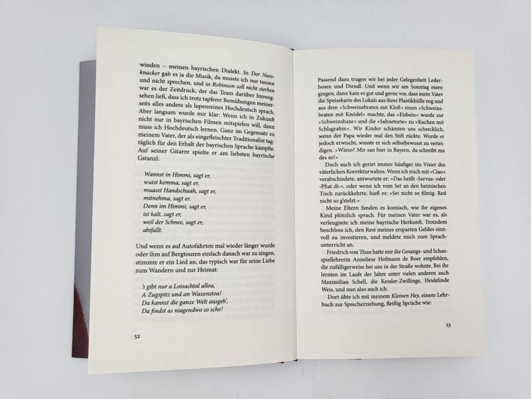 Produktbild: Hinter dem L&auml;cheln