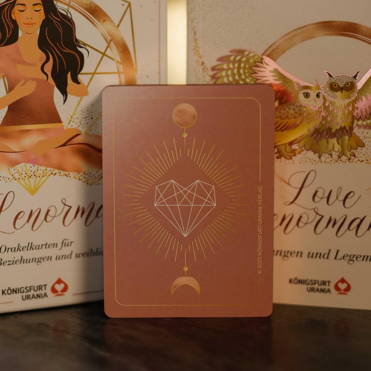 Produktbild: Love Lenormand - 40 Orakelkarten f&uuml;r deine Selbstliebe, Beziehung, weibliche Kraft