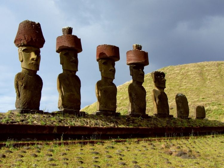 Produktbild: CALVENDO Puzzle Die Osterinsel - Rapa Nui 1000 Teile Puzzle quer | 1000 Teile Lege-Gr&ouml;&szlig;e 64 &times; 48 cm Foto-Puzzle f&uuml;r gl&uuml;ckliche Stunden