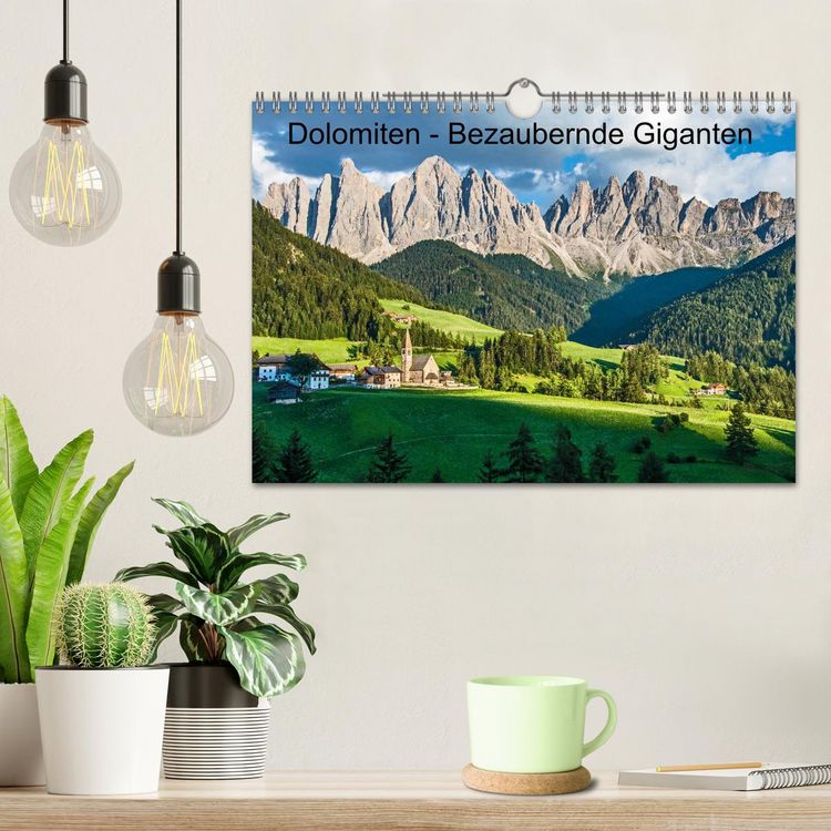 Produktbild: Dolomiten - Bezaubernde Giganten (Wandkalender 2026 DIN A4 quer), CALVENDO Monatskalender