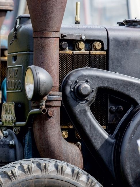 Produktbild: CALVENDO Puzzle Details eines Oldtimer Trecker | 1000 Teile Lege-Gr&ouml;&szlig;e 64x48cm Foto-Puzzle f&uuml;r gl&uuml;ckliche Stunden