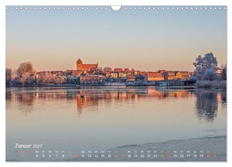 Produktbild: Zwischen See und Himmel - Waren (M&uuml;ritz) im Wandel der Jahreszeiten (Wandkalender 2027 DIN A3 quer), CALVENDO Monatskalender