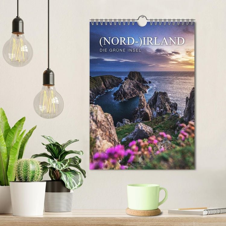 Produktbild: (Nord-)Irland - Die gr&uuml;ne Sch&ouml;nheit (Wandkalender 2026 DIN A4 hoch), CALVENDO Monatskalender