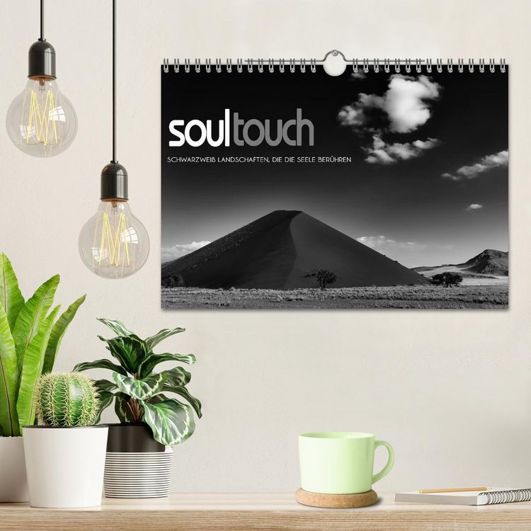 Produktbild: Soultouch - Schwarzwei&szlig; Landschaften, die die Seele ber&uuml;hren (Wandkalender 2026 DIN A4 quer), CALVENDO Monatskalender