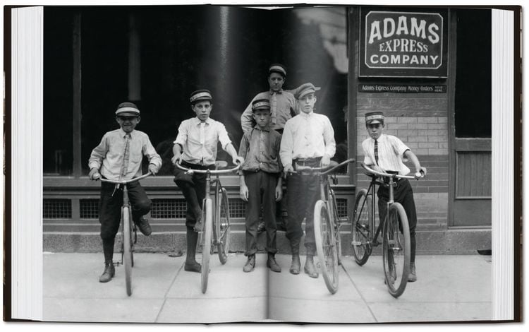 Lewis W. Hine. America at Work