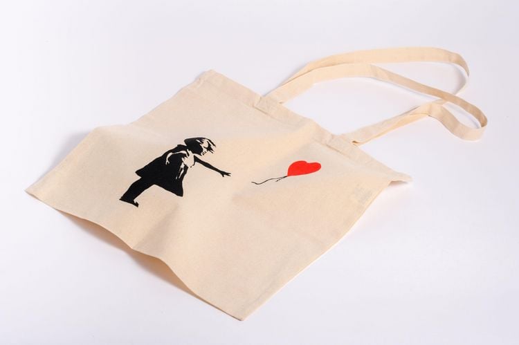 Produktbild: Umh&auml;ngetasche Banksy Girl with Balloon