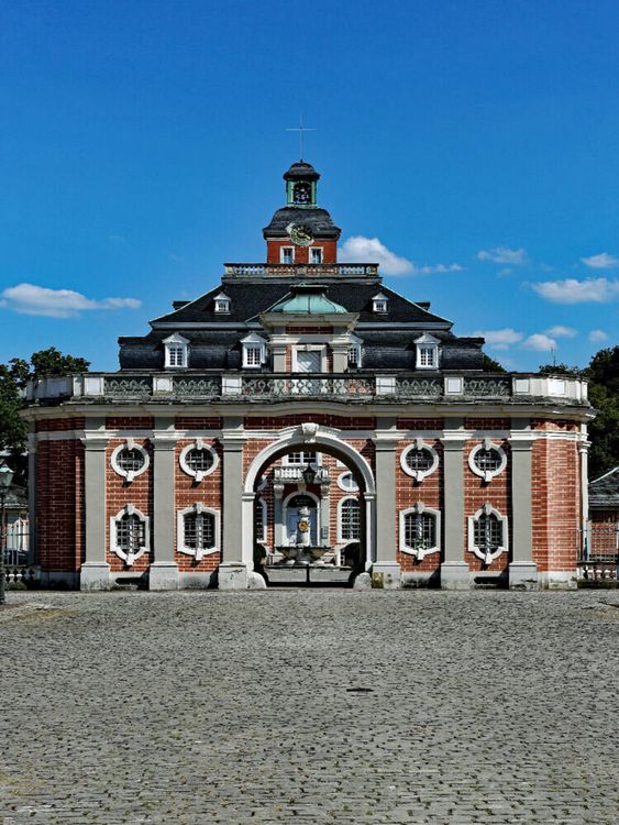 Produktbild: CALVENDO Puzzle Amtsgericht und Amalienbrunnen in Bruchsal | 1000 Teile Lege-Gr&ouml;&szlig;e 64x48cm Foto-Puzzle f&uuml;r gl&uuml;ckliche Stunden