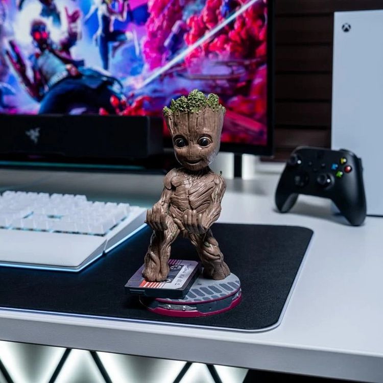 Produktbild: Marvel Comics: Smiley Groot - Cable Guy [20 cm]