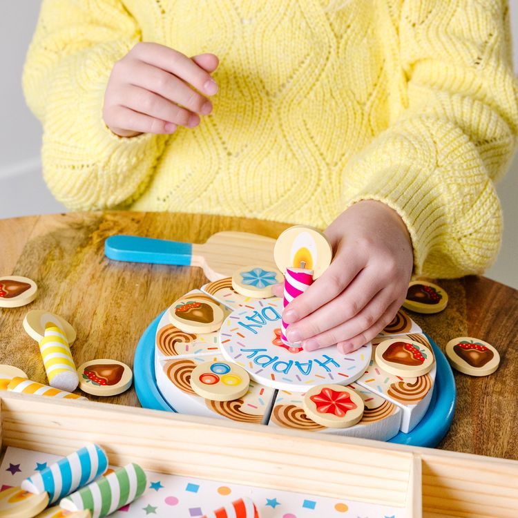 Produktbild: Melissa & Doug Geburtstagskuchen aus Holz