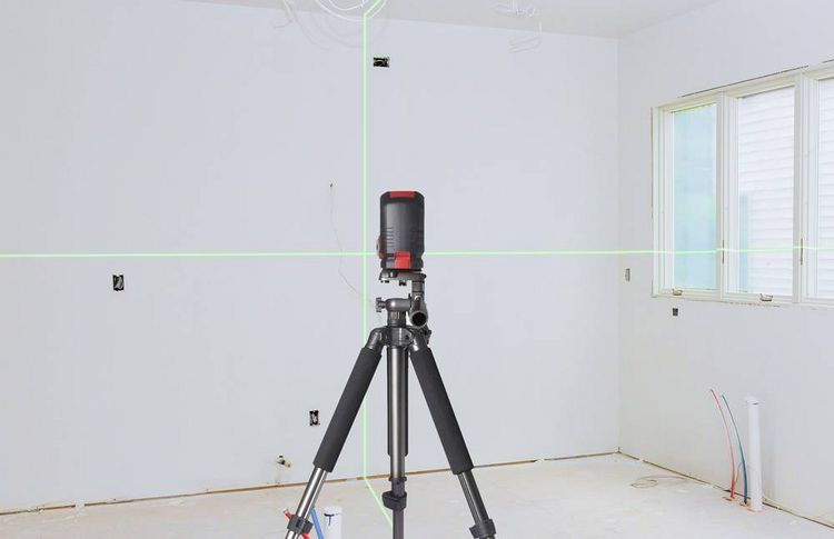 Produktbild: TOOLCRAFT Kreuzlinienlaser gr&uuml;ner Laser, selbstnivellierend Reichweite (max.): 30m