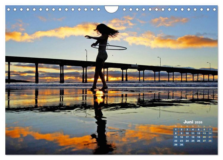 Produktbild: Hula-Hoop: Spa&szlig;, Sport und Fitness mit Hula Hoop Reifen (Wandkalender 2026 DIN A4 quer), CALVENDO Monatskalender