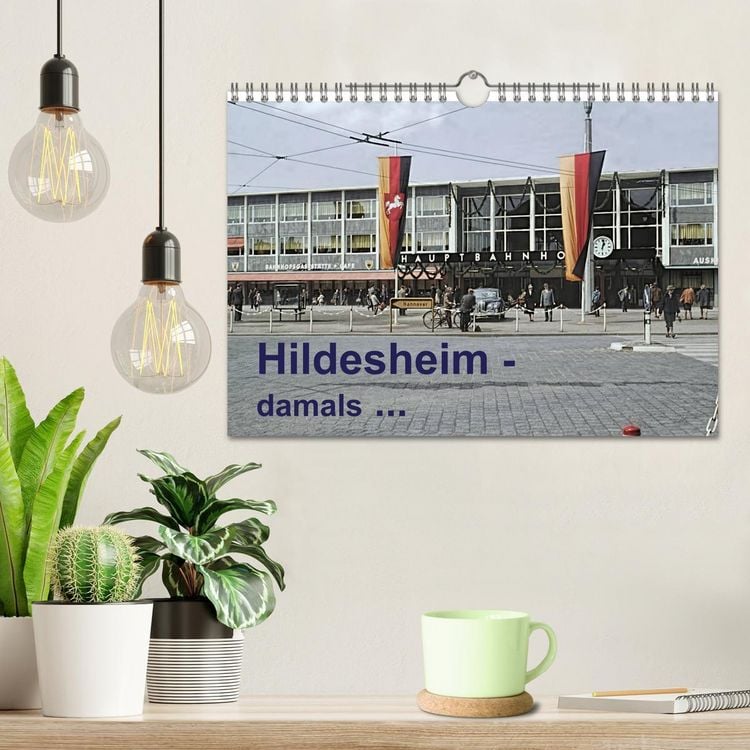 Produktbild: Hildesheim - damals ... (Wandkalender 2026 DIN A4 quer), CALVENDO Monatskalender