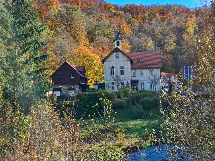 Produktbild: CALVENDO Puzzle Kirche von Treseburg | 1000 Teile Lege-Gr&ouml;&szlig;e 64x48cm Foto-Puzzle f&uuml;r gl&uuml;ckliche Stunden