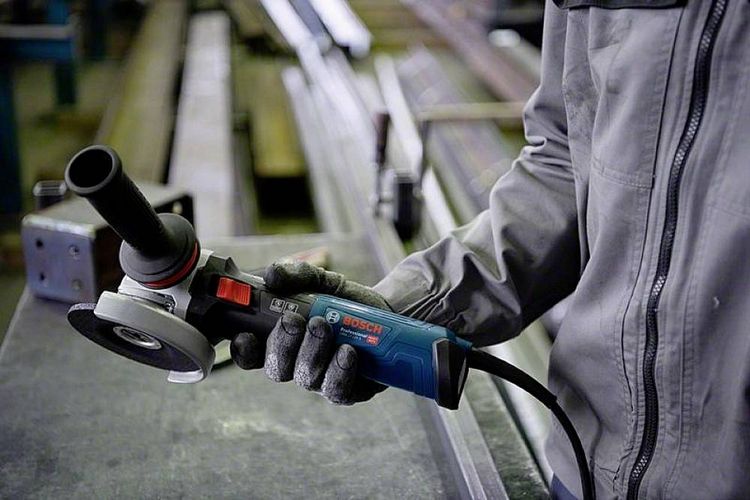 Produktbild: Bosch Professional GWS 17-125 0.601.7D0.200 Winkelschleifer 125mm 1700W