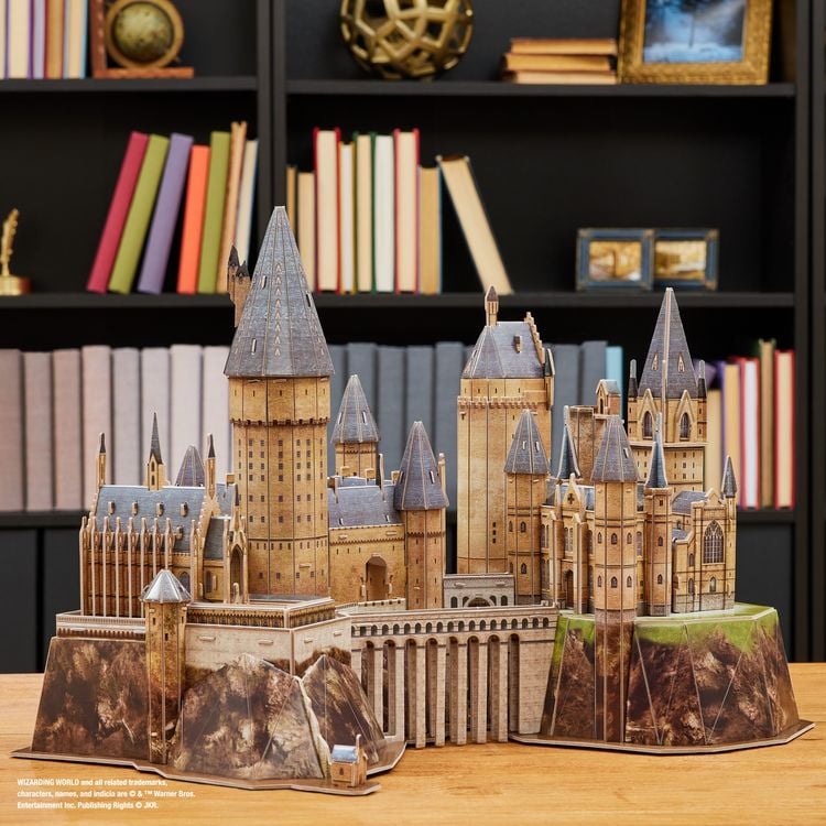 Produktbild: 4D Build - Harry Potter, Hogwarts Castle, 3D-Puzzle des magischen Harry Potter-Schlosses aus hochwertigem Karton, 209 Teile, ab 12 Jahren