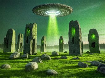 Produktbild: CALVENDO Puzzle Eine UFO errichtet Steinkreise | 2000 Teile Lege-Gr&ouml;&szlig;e 90x67cm Foto-Puzzle f&uuml;r gl&uuml;ckliche Stunden