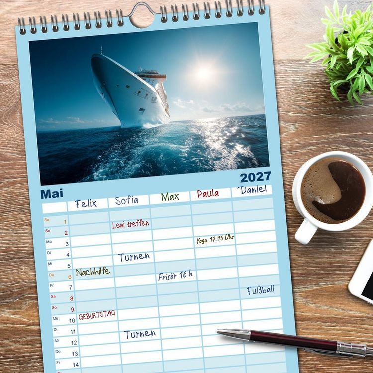 Produktbild: Familienplaner 2027 - Kreuzfahrtschiffe Kalender - Kreuzfahrten und Giganten der Meere mit 5 Spalten (Wandkalender, 21 x 45 cm) CALVENDO