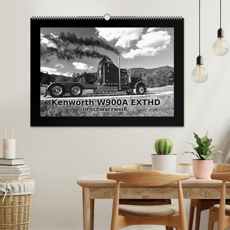 Produktbild: Kenworth W900A EXTHD - in schwarzwei&szlig; (Wandkalender 2026 DIN A2 quer), CALVENDO Monatskalender