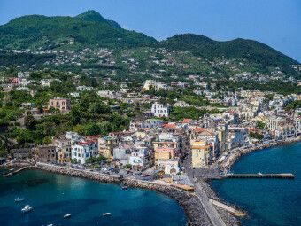 Produktbild: CALVENDO Puzzle Aussicht vom Castello Aragonese auf Ischia Ponte | 1000 Teile Lege-Gr&ouml;&szlig;e 64 &times; 48 cm Foto-Puzzle f&uuml;r gl&uuml;ckliche Stunden