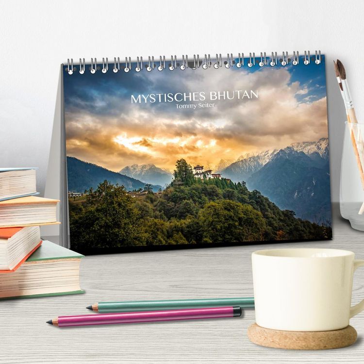 Produktbild: Mystisches Bhutan (Tischkalender 2026 DIN A5 quer), CALVENDO Monatskalender