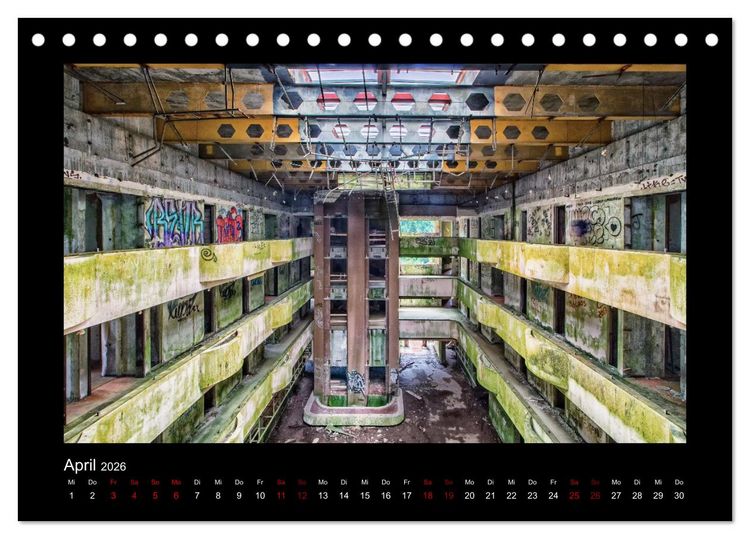 Produktbild: Morbider Charme - Vergessene Orte auf den Azoren - (Tischkalender 2026 DIN A5 quer), CALVENDO Monatskalender