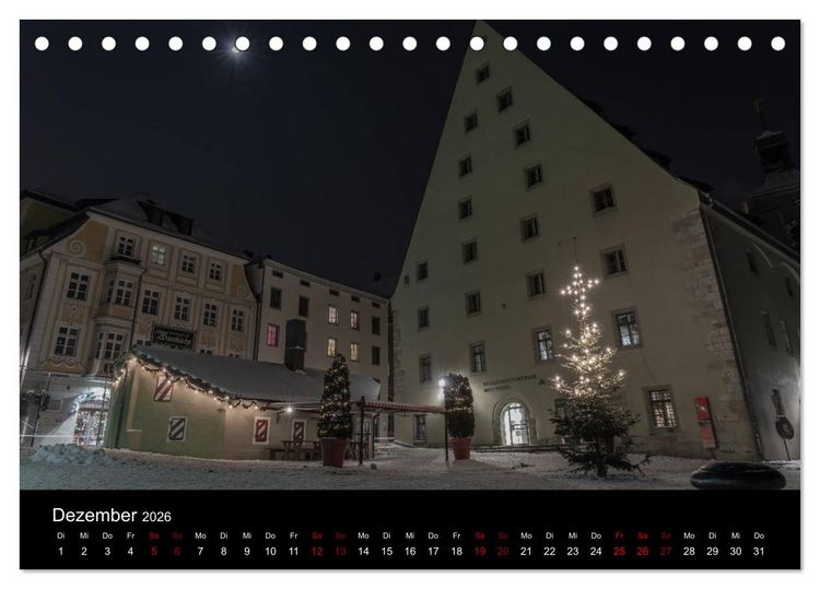 Produktbild: Regensburg bei Nacht (Tischkalender 2026 DIN A5 quer), CALVENDO Monatskalender