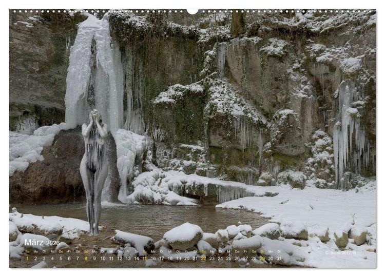 Produktbild: BODYPAINTING AM WASSERFALL VON LINN (Wandkalender 2026 DIN A2 quer), CALVENDO Monatskalender