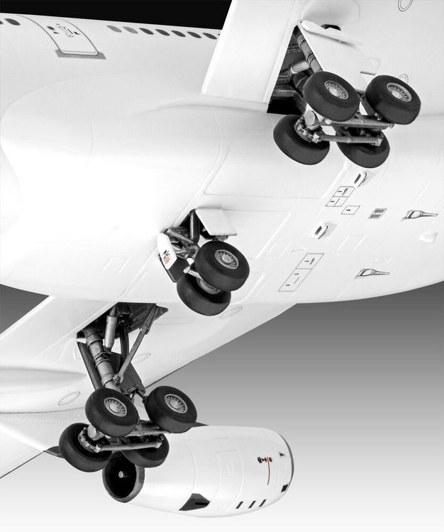 Produktbild: Revell 03803 A340-300 Lufthansa New Livery Flugmodell Bausatz 1:144