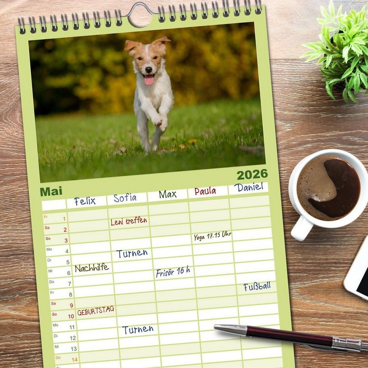 Produktbild: Familienplaner 2026 - Faszination Hund mit 5 Spalten (Wandkalender, 21 x 45 cm) CALVENDO