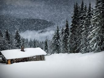 Produktbild: CALVENDO Puzzle Winterm&auml;rchen HEMMERSUPPENALM II (schwarz) | 1000 Teile Lege-Gr&ouml;&szlig;e 64x48cm Foto-Puzzle f&uuml;r gl&uuml;ckliche Stunden