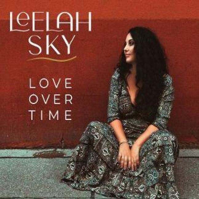 Produktbild: Love Over Time