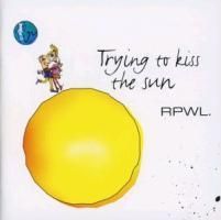 Produktbild: Trying to Kiss the Sun