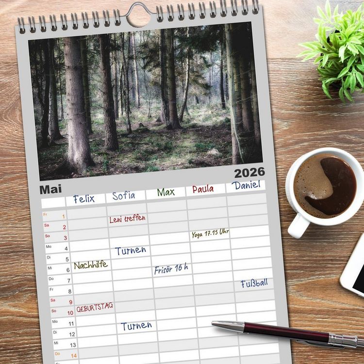 Produktbild: Familienplaner 2026 - Mystische W&auml;lder mit 5 Spalten (Wandkalender, 21 x 45 cm) CALVENDO