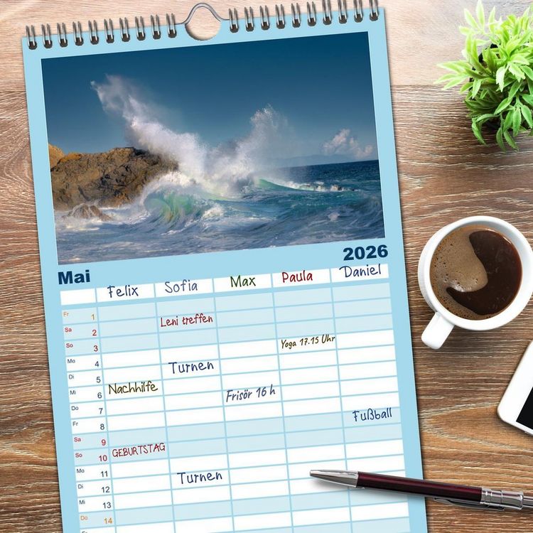 Produktbild: Familienplaner 2026 - Azurblaue Horizonte - Die Sch&ouml;nheit des Meeres einfangen mit 5 Spalten (Wandkalender, 21 x 45 cm) CALVENDO