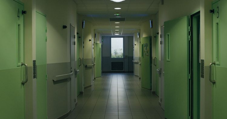 Produktbild: 12 Tage (OmU)