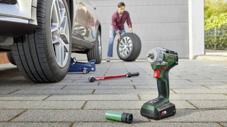 Produktbild: Bosch Home and Garden UniversalImpactDrive 18V-350 0603980304 Akku-Drehschlagschrauber 350 Nm 18 V Anzahl mitgelieferte Akkus 0